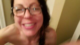 Milf Morning Pee And Surprise Dick Suckles